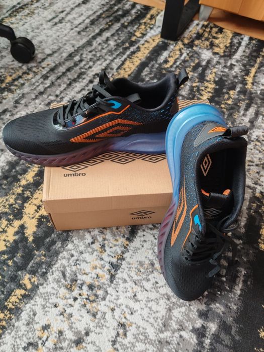 Adidasy-Buty sportowe-Umbro Venom