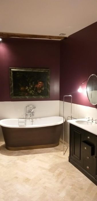 Płytkarz, glazurnik. Układanie płytek.  Remont łazienki.