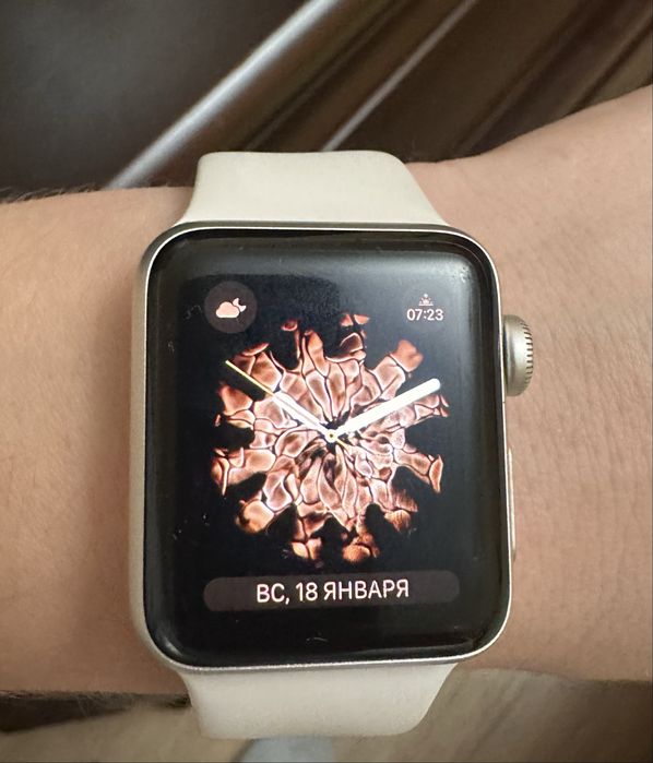 Apple watch series 3, 38 мм