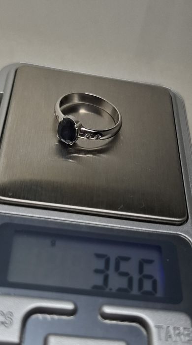 Каблучка з діамантами і сапфіром, 585 проба