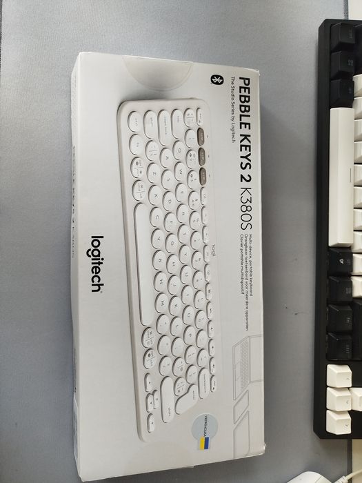 Клавіатура безпровідна Logitech Pebble Keys 2 K380S Bluetooth