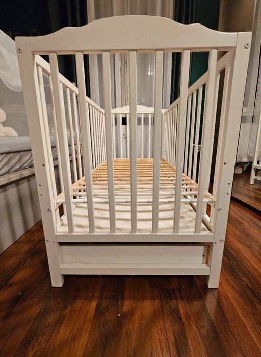 Łóżeczko  dziecięce 120x60 z materacem