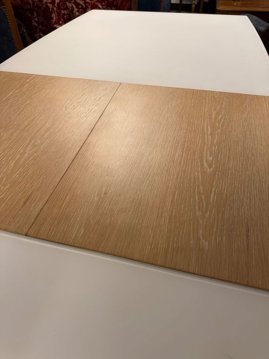 Mesa extensível com 8 cadeiras - NOVO
