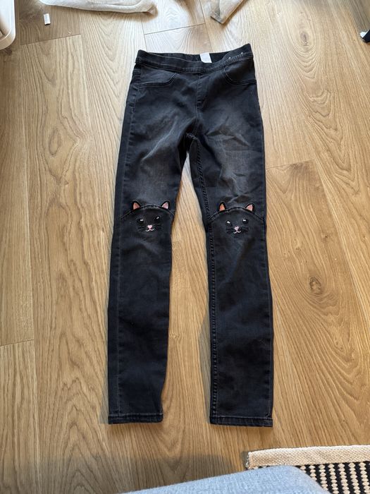 Spodnie marki H&M z kotkiem