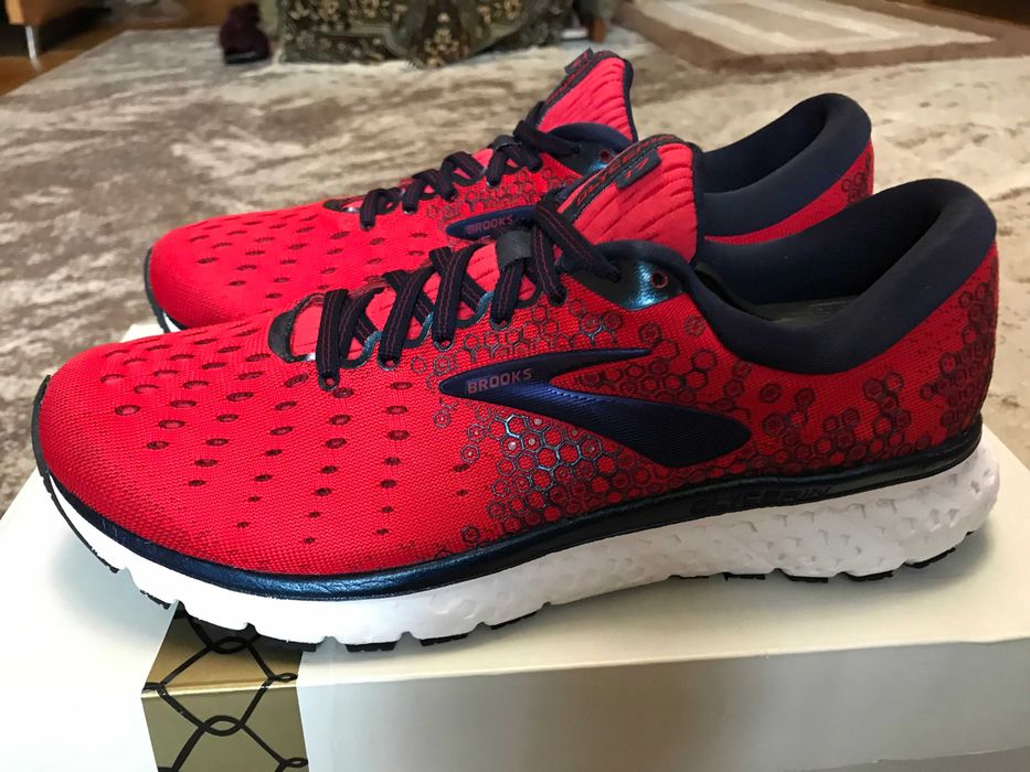 Кросівки BROOKS 42р.Оригінал.