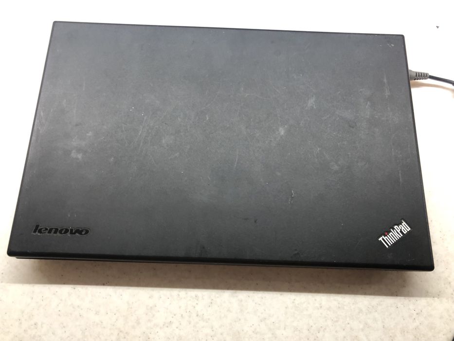 Lenovo ThinkPad SL510 2,3 Гц. SSD+ 8 Gb озу без батареи и зарядки