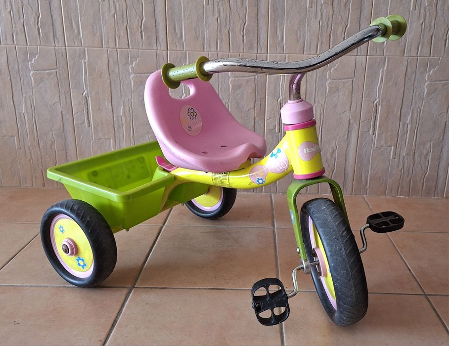 Triciclo de crianças