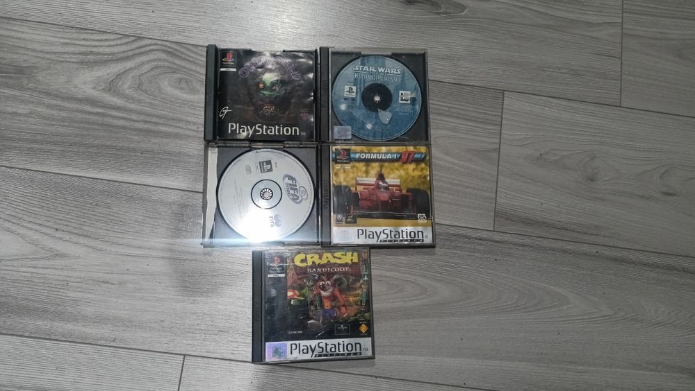 Zestaw gier ps1 crash formula oddworld
