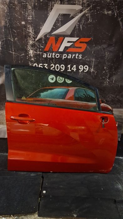 передні праві двері kia rio 3 760041W010