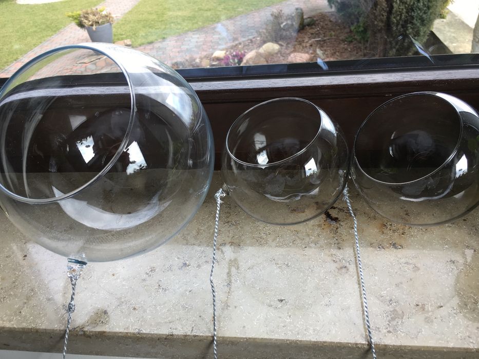 Szklane kule ozdobne świeczniki