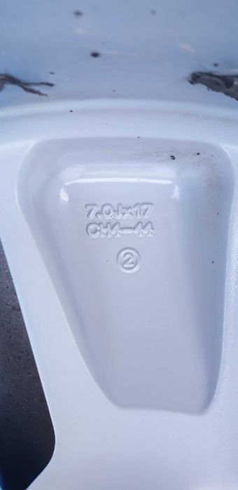 felgi aluminiowe koła R17 4x100  ET 44 renault Clio IV 4 4030/08014R
