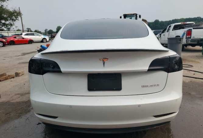 Передній бампер TESLA MODEL 3 тесла модел 3 розборка шрот