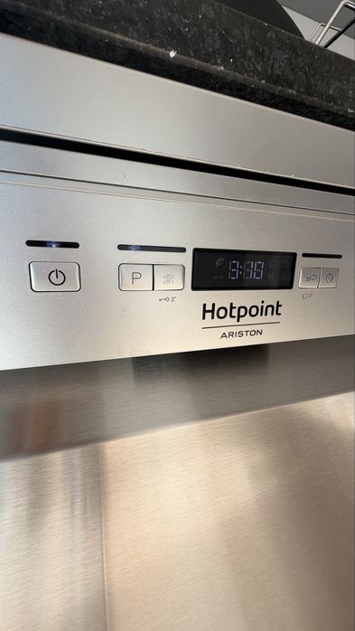 Máquina de Lavar Loiça Hotpoint