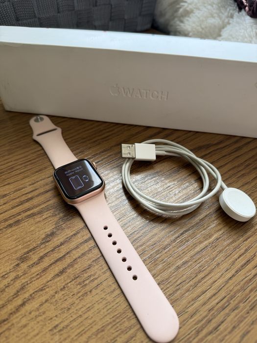 Apple Watch 6 40mm Gold Aluminium