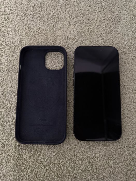 APPLE iPhone 15 5G 256GB 6.1" Czarny (Stan Idealny)