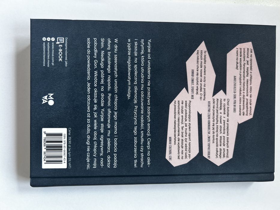 Ksiazka Almond, ten ktory nie czul