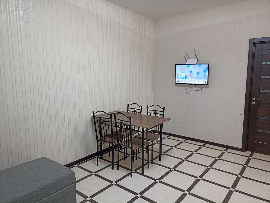 Шпиталь 1 хв пішки. Подобово квартира м.Наукова. Харків центр,