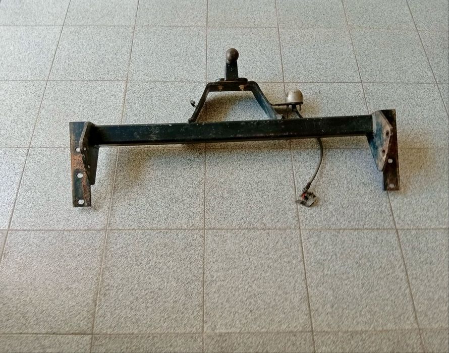 Gancho de reboque Nissan Navara D 40