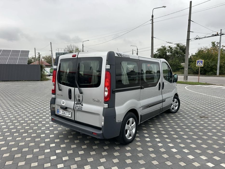 Продам Рено трафік пасажир