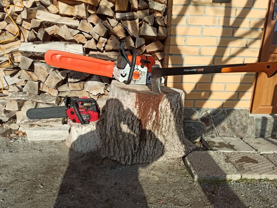 Зрізання дерев, рубання дров, косіння трави і чагарн. , очистка ділян.