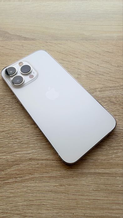 iPhone 13 Pro em excelente estado