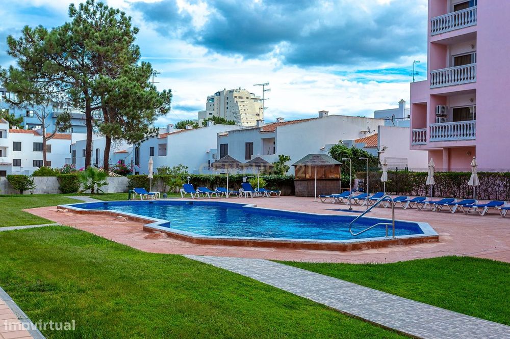 Apartamento T2 no Prestigiado Condomínio Fechado Parque dos Reis - Mon