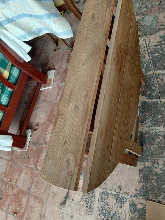 Mesa de madrira de ripas