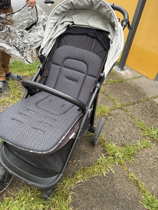 Wózek dziecięcy spacerówka