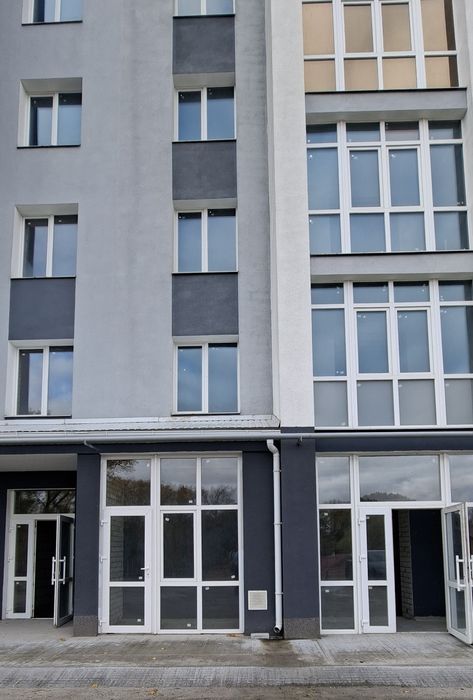 Продаж приміщення 66м² вул. Стуса