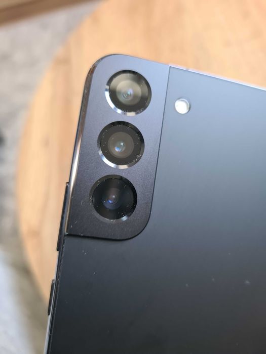 Samsung Galaxy S22+ (SM-S906U1) – 128GB | 8GB RAM – 92% Bateria