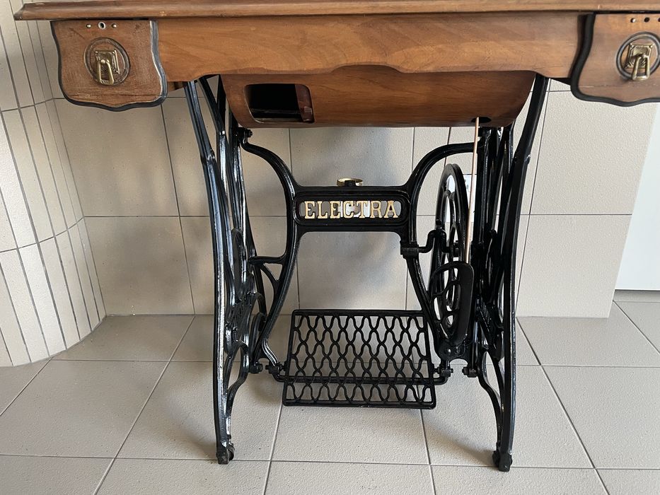 Máquina de costura wertheim, restaurada