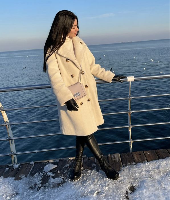 Шуба натуральный мех , тедди очень теплая овчина