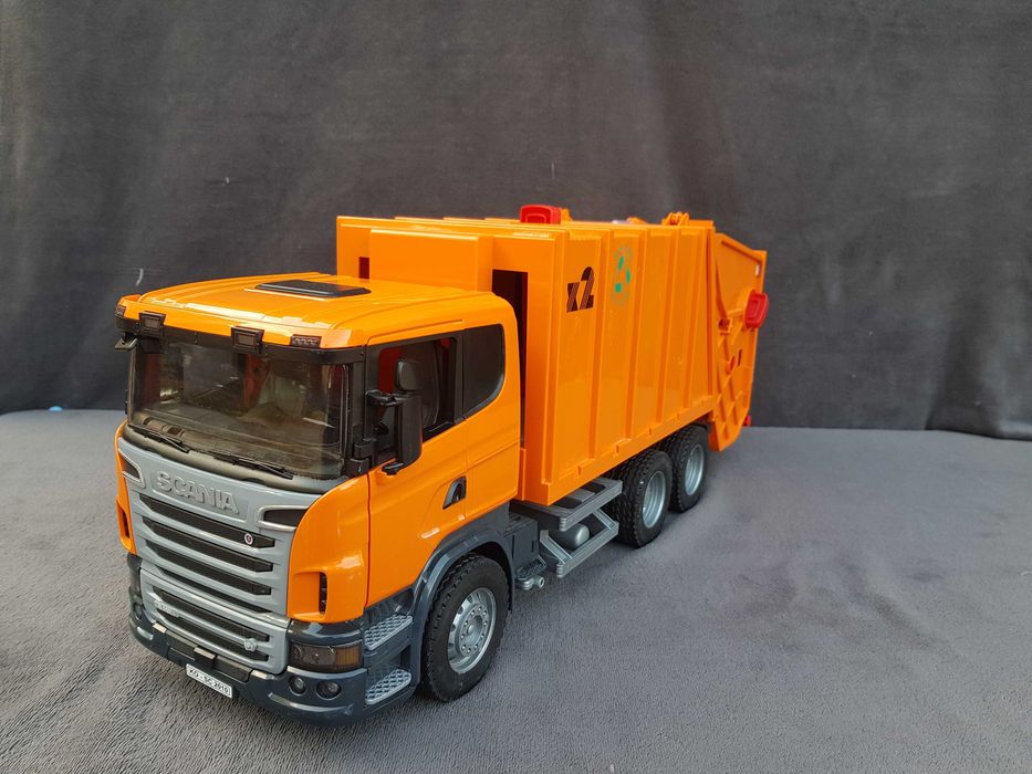 Bruder 03560 Scania R Śmieciarka pomarańczowa