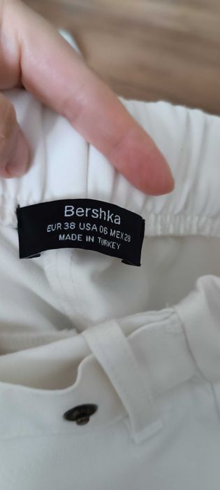 Spodenki Bershka rozmiar 38