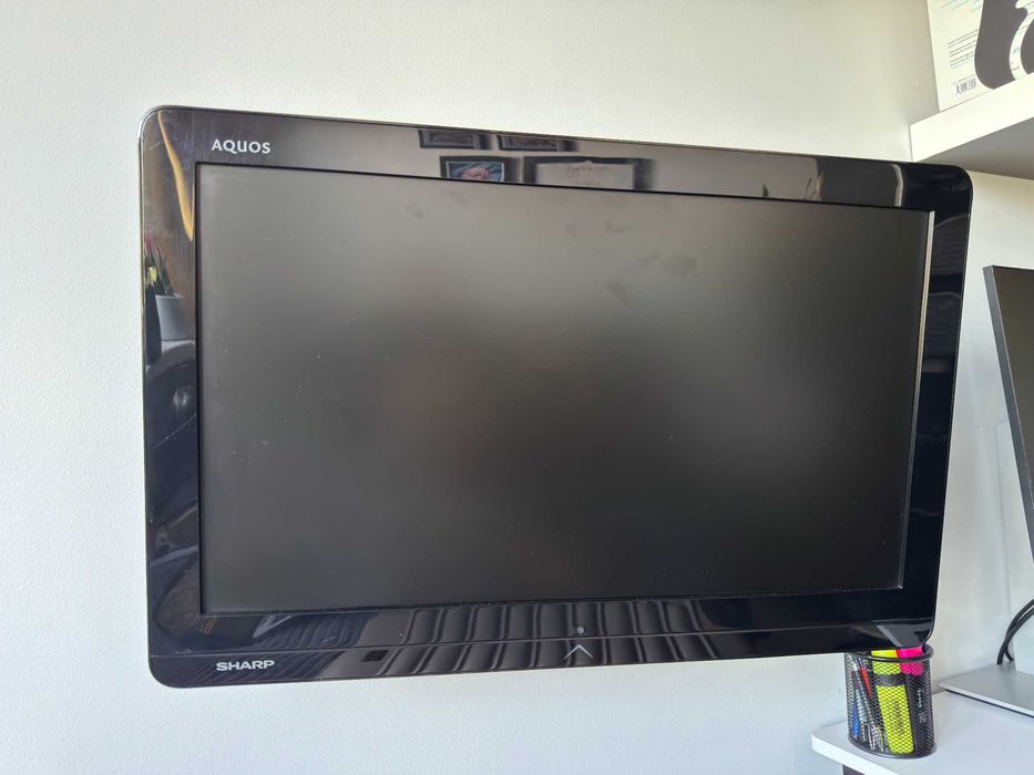 Sharp Aquos - telewizor 24 cale