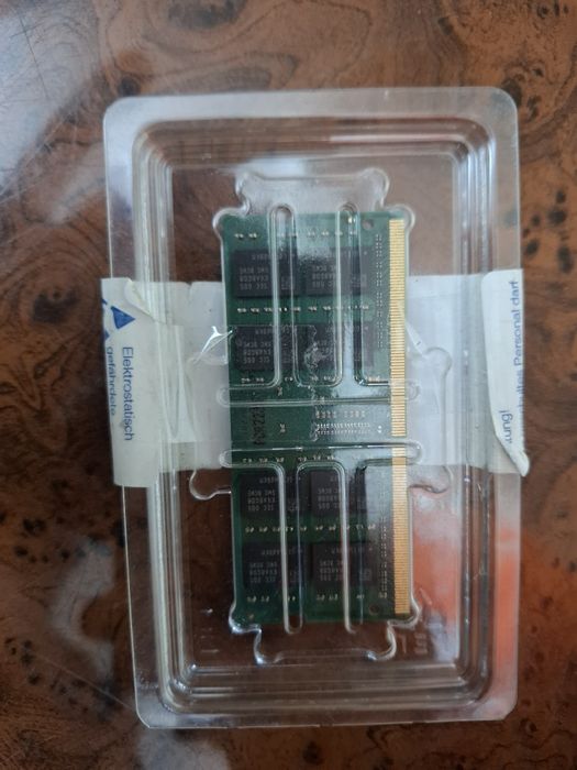 Оперативна память на 16гб DDR4