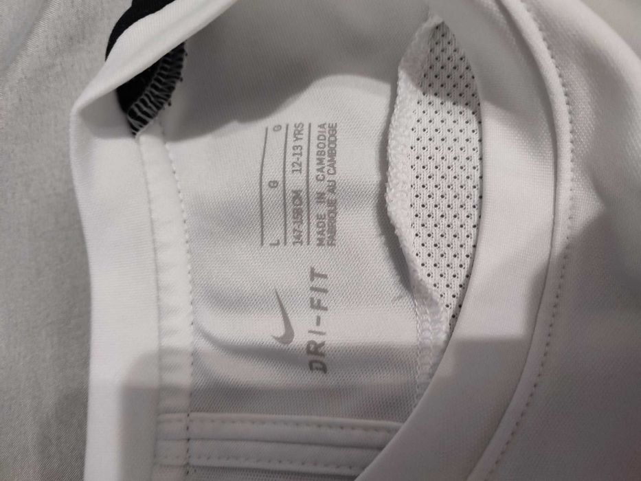 Komplet sportowy chłopięcy Nike rozmiar L