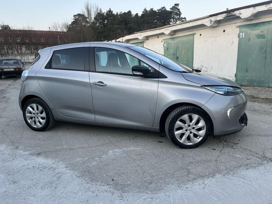 Продам Renault zoe