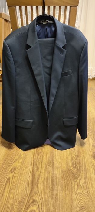 Sprzedam garnitur plus koszula