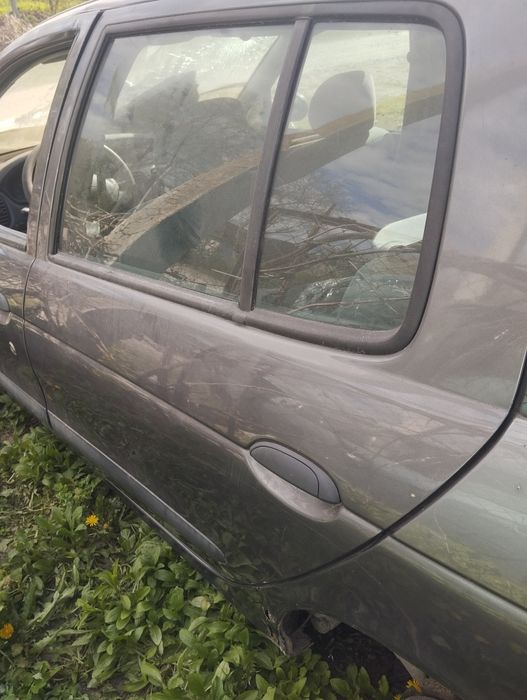 запчастини renault megane 1