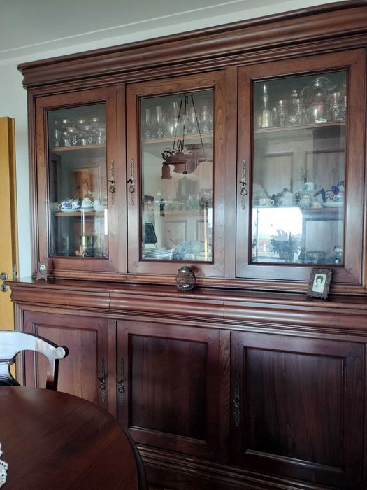 Móveis Sala Luís Filipe em Castanho