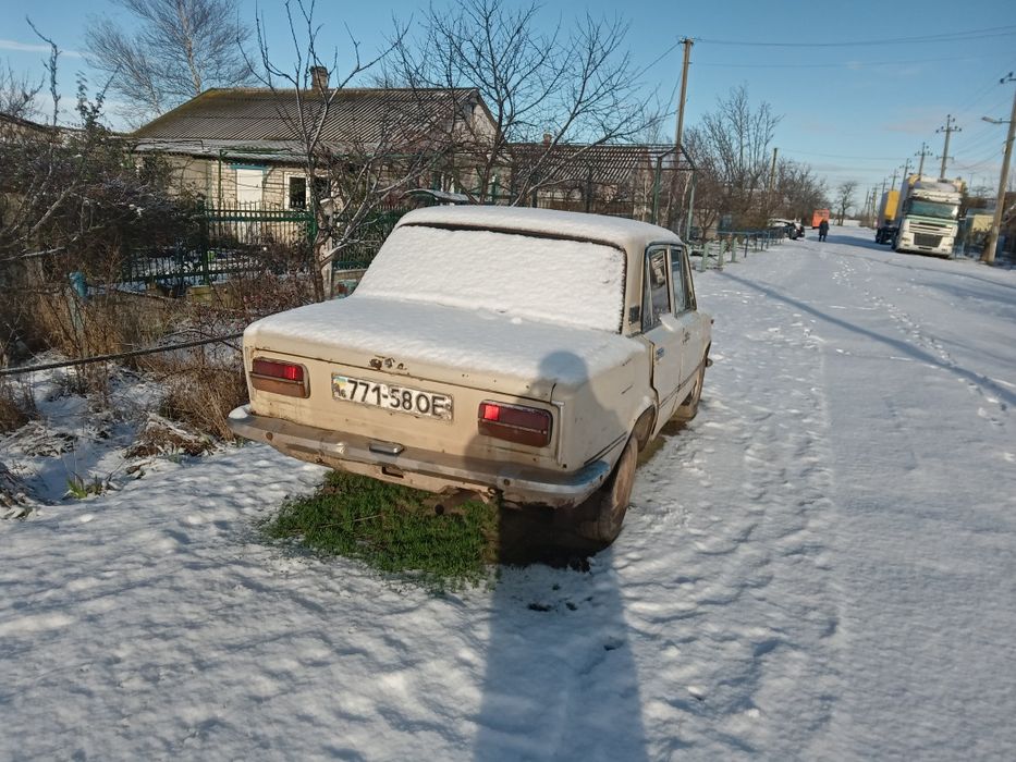 Продам автомобіль ВАЗ 2103