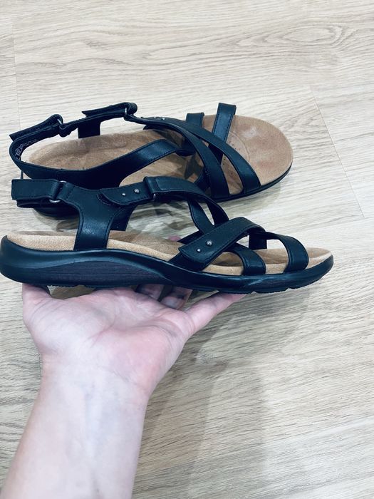 Босоніжки жіночі Clarks 41р