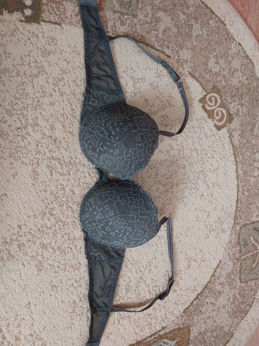 Stanik biustonosz H&M 80 C khaki