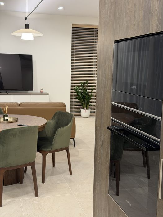 Продам будинок в Брюховичах з сучасним ремонтом