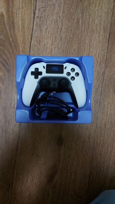 Ігровий джойстик для ПК та PS4