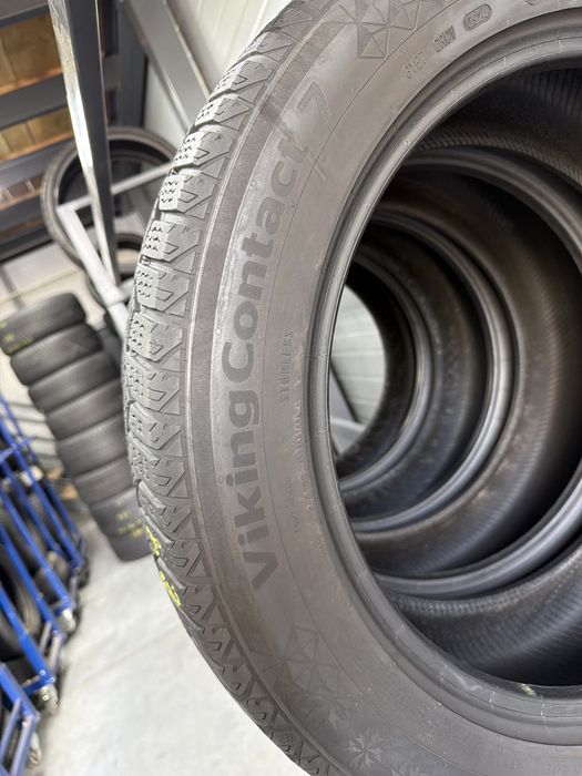 Зимові шини 235/55r19 Continental . Ціна 3250грн/шт