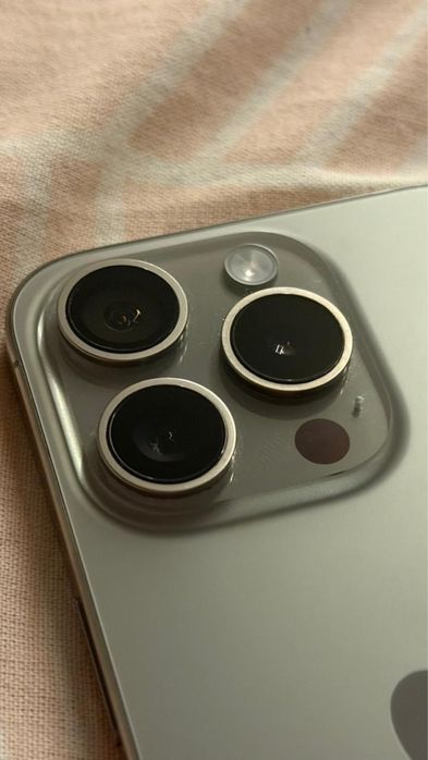 Продам iphone 15 pro