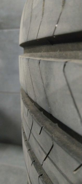 Pneus Pirelli PZero 285/35R20 - 120€