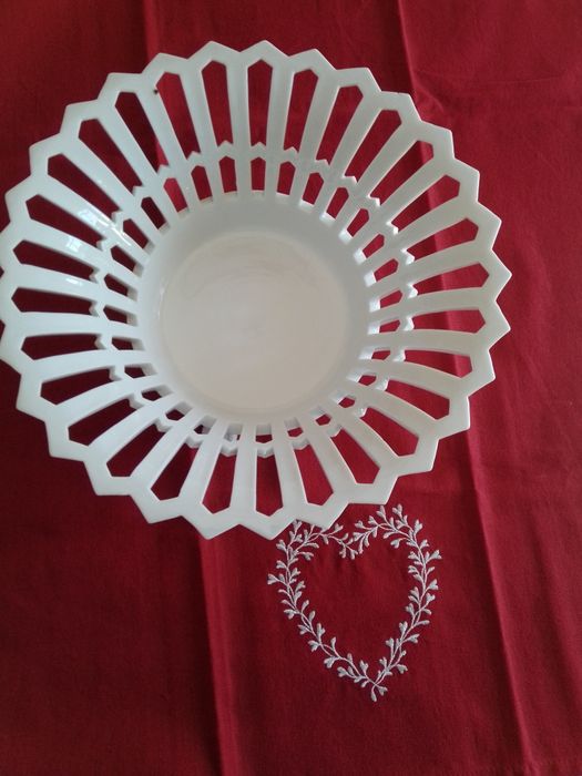 Serviço de café em porcelana SP; Fruteira,Vista Alegre;Prato de centro